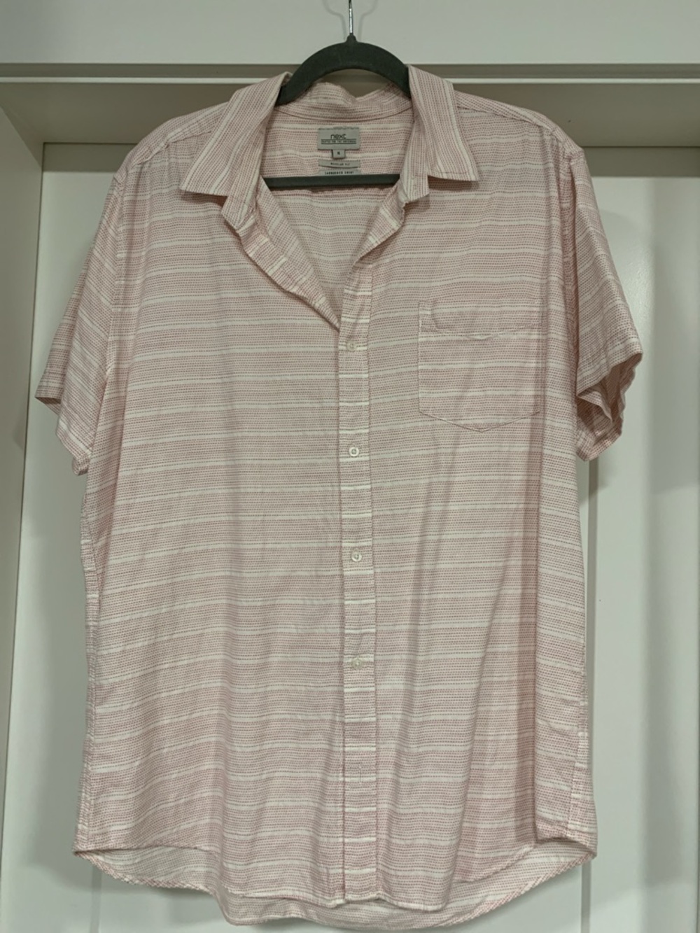 Men’s  Light Pink Short-Sleeve Striped Button-Down Shirt